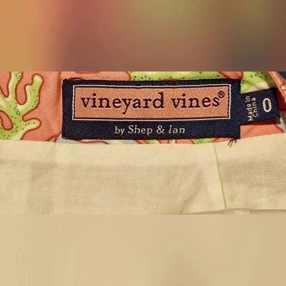 Vineyard Vines Skirt - Size 0 - Pink/Blue/Green - Fish/Coral Design‎ - Picture 3 of 3
